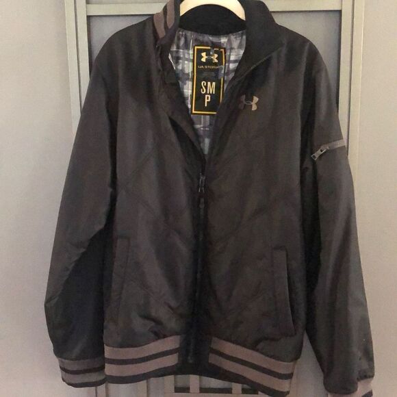 Under Armour Black Outdoor jacket lightly quilted varsity style size s - Picture 1 of 7